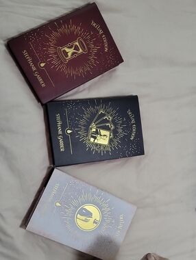 Deluxe Edition Fairyloot Caraval